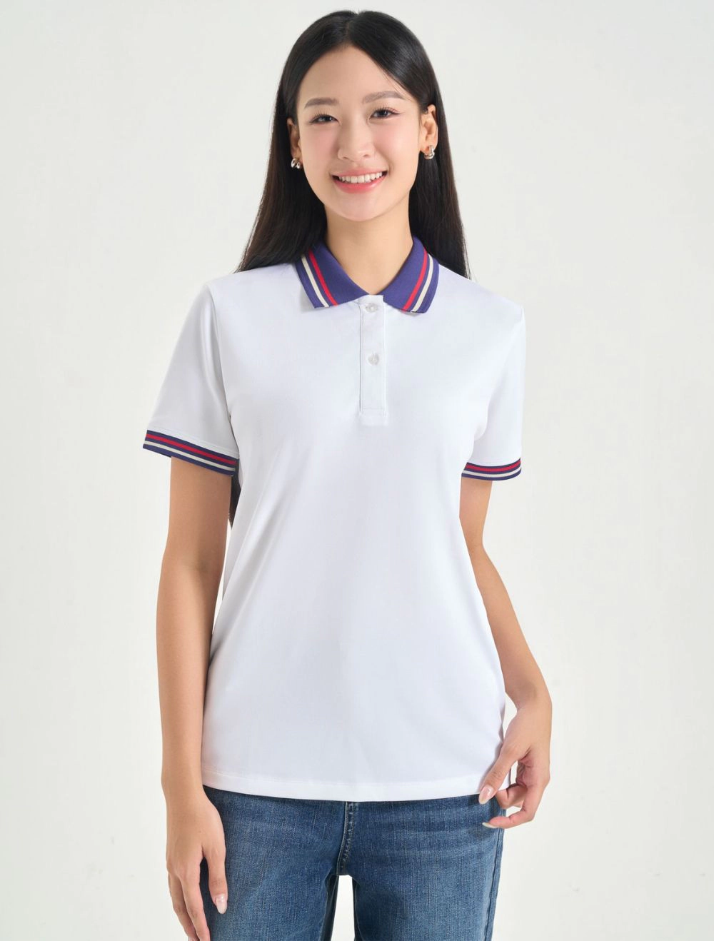áo thun trắng có cổ nữ