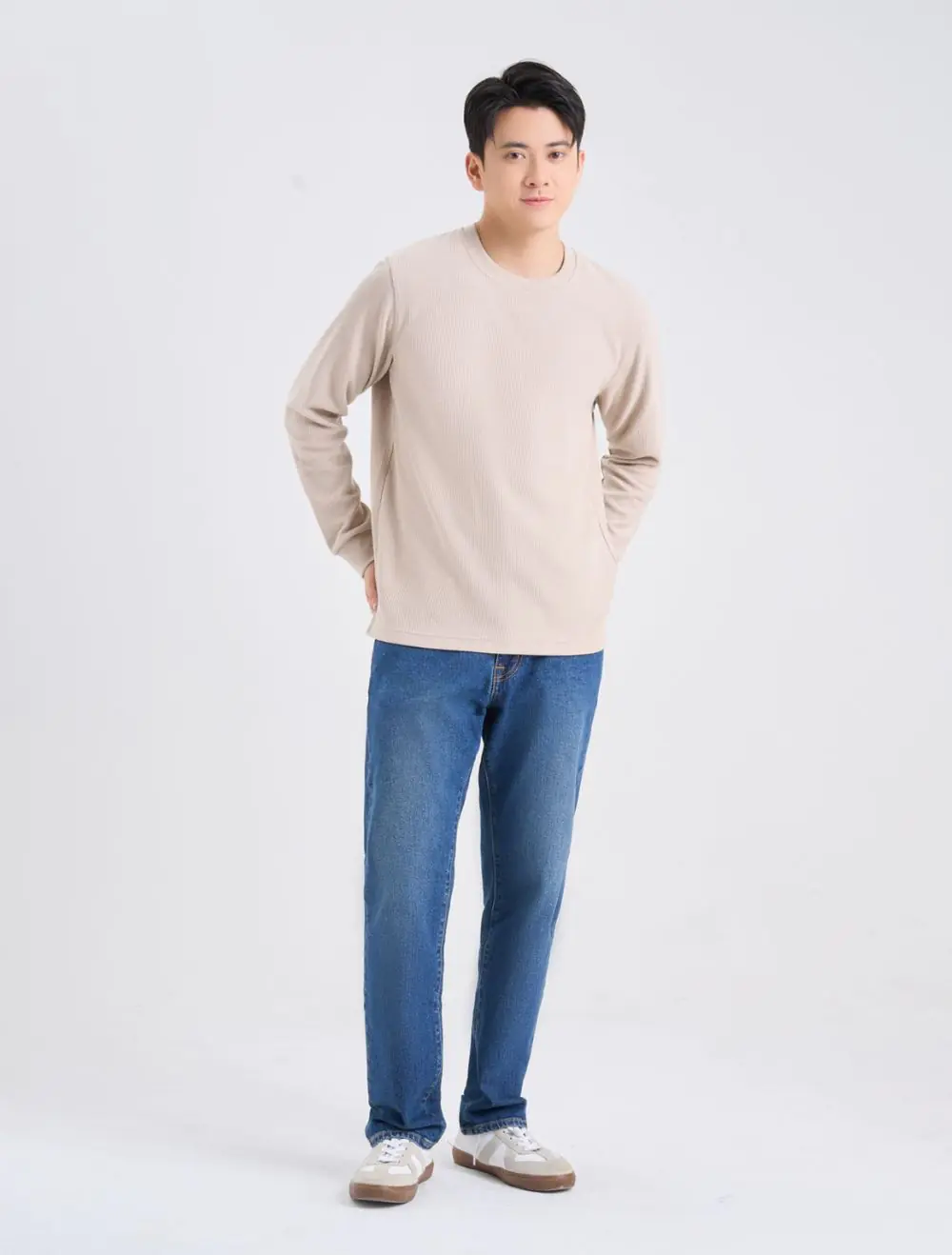phối đồ với áo thun dài tay nam