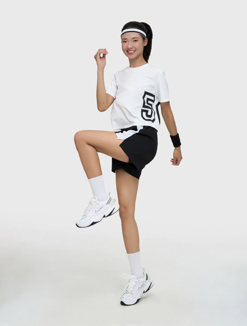 tất thể thao nữ canifa